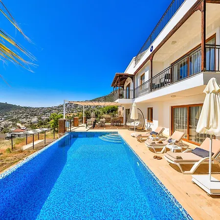 Degerli كالكان